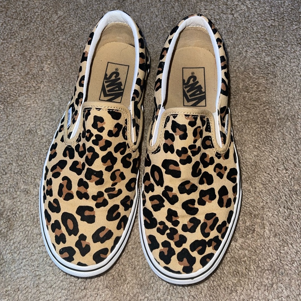 Vans Leopard Print Slip On Sneakers Womens Size 7.5